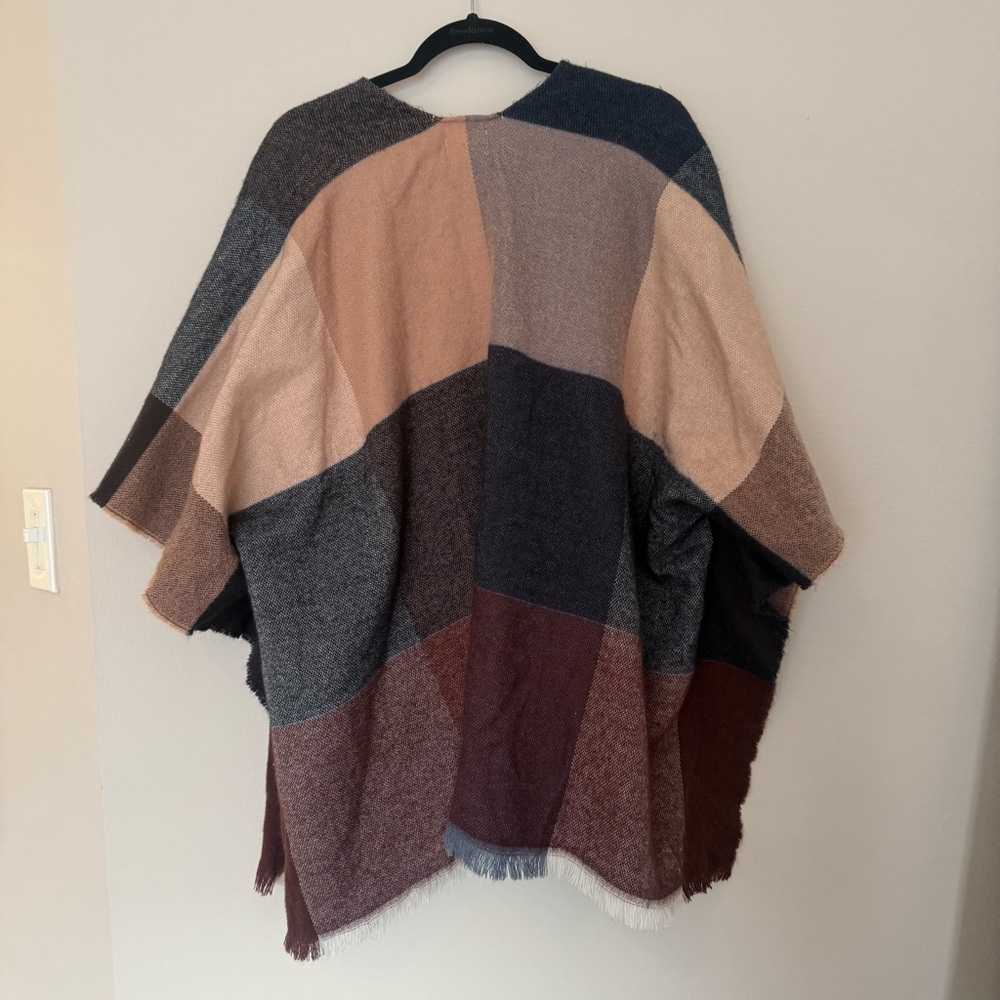 Universal Thread Colorblock Poncho Cape - Picture 2 of 3